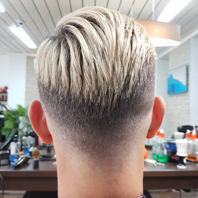 Blondierter Fade